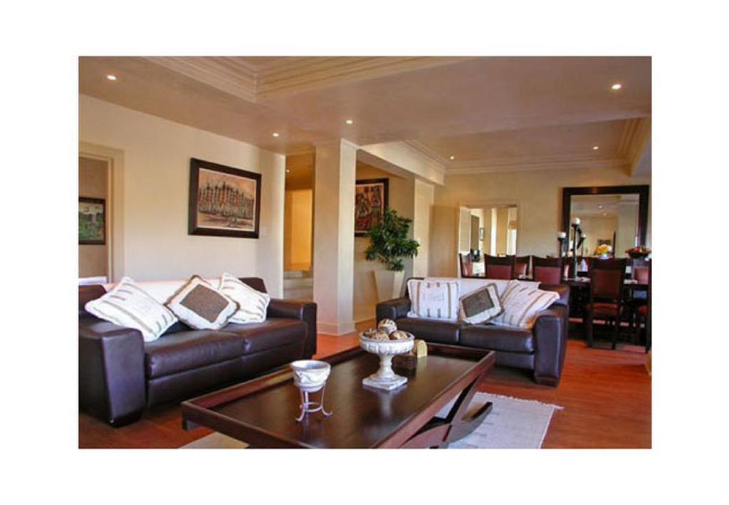 Beachside Villa & Penthouse Кейптаун Екстериор снимка