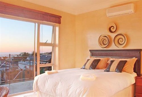 Beachside Villa & Penthouse Кейптаун Екстериор снимка